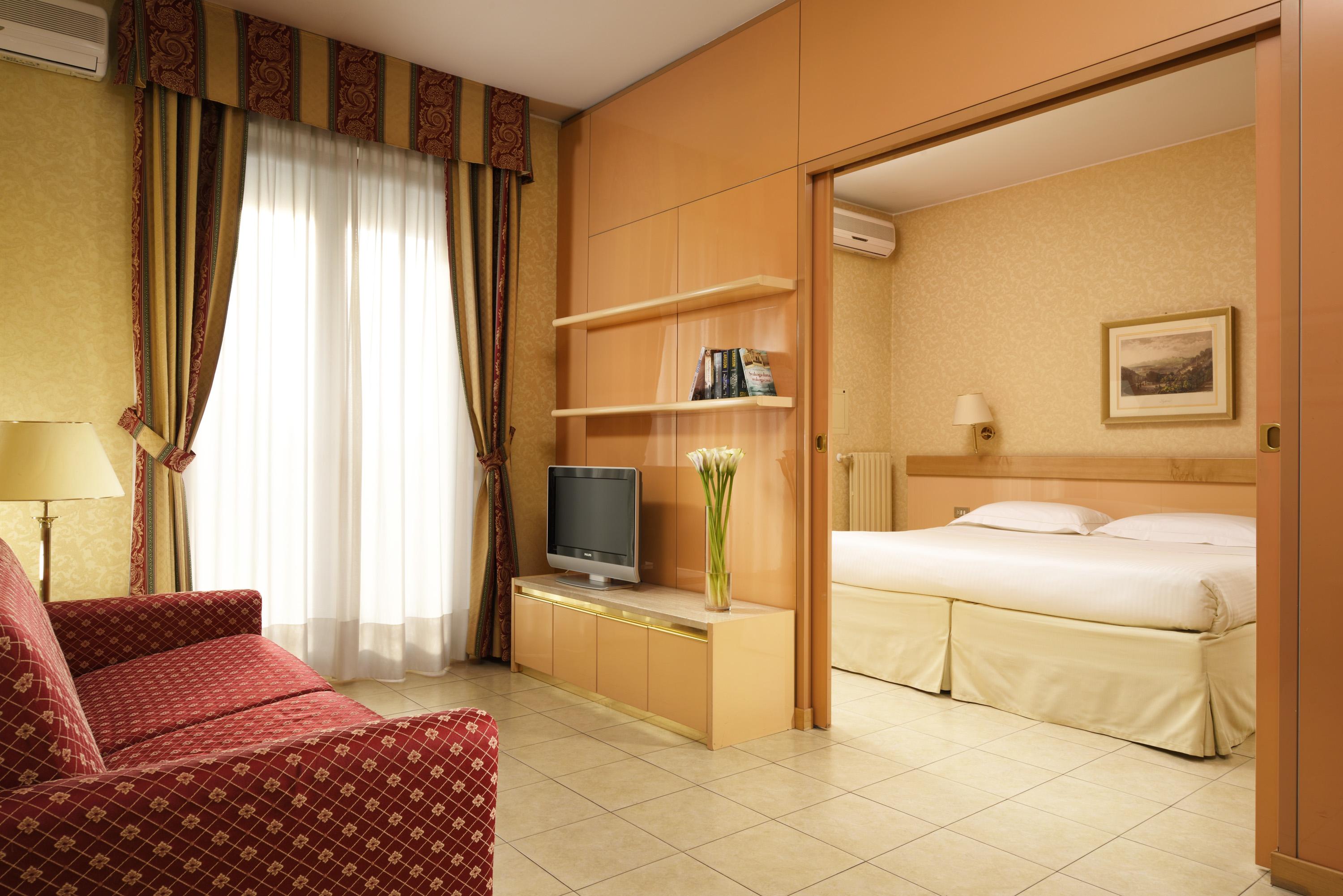 อันอะเวย์ โฮเต็ล แอนด์ เรสซิเดนซ์ ควาร์ก ดูเอ มิลาโน Aparthotel มิลาน ภายนอก รูปภาพ