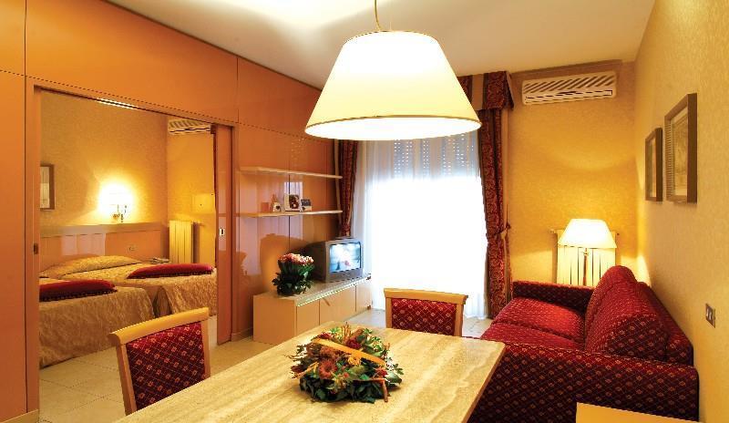 อันอะเวย์ โฮเต็ล แอนด์ เรสซิเดนซ์ ควาร์ก ดูเอ มิลาโน Aparthotel มิลาน ห้อง รูปภาพ